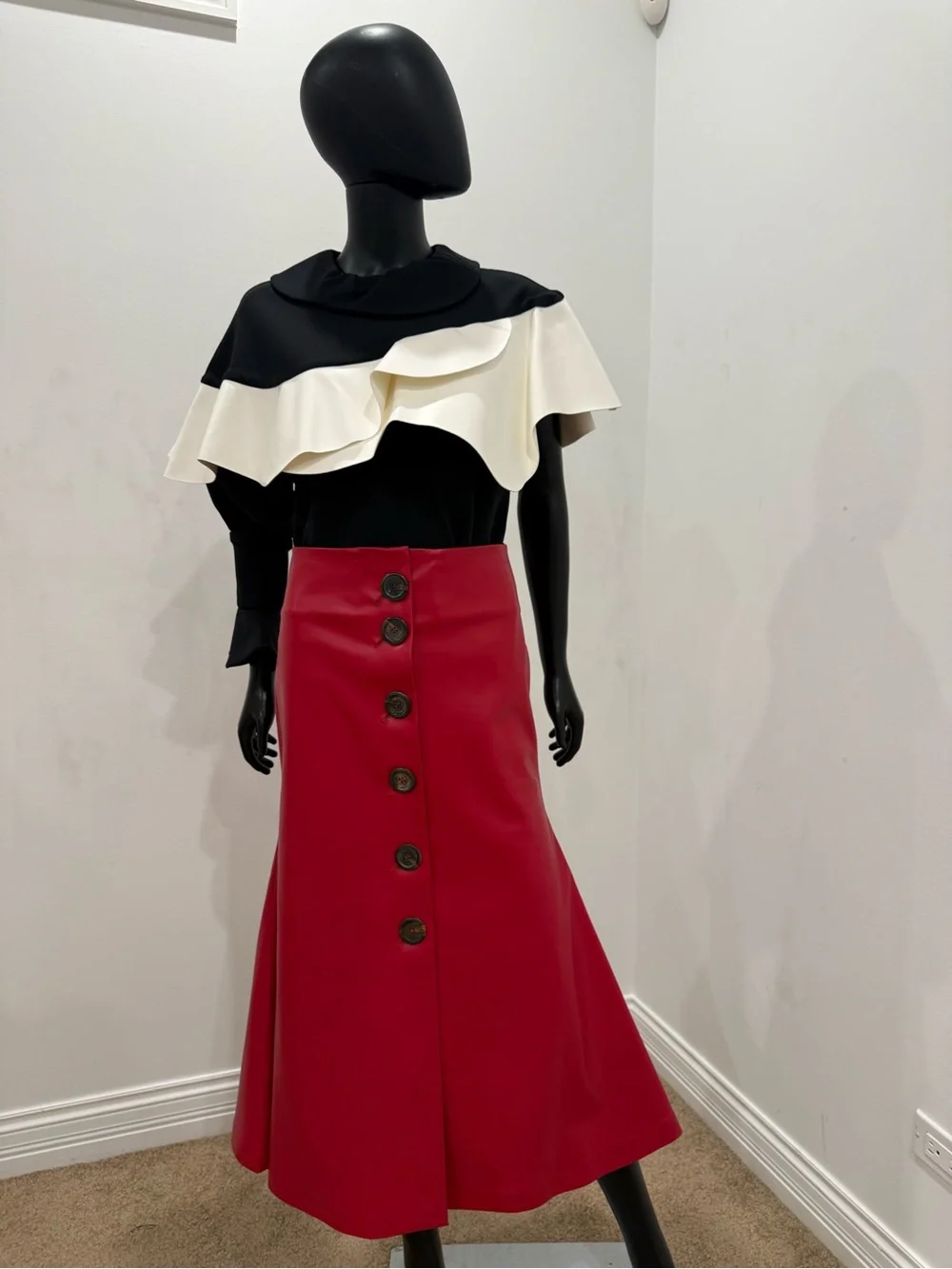 A.W.A.K.E. Red Leather Look Trumpet Button Front Midi Skirt Size 38 NEW